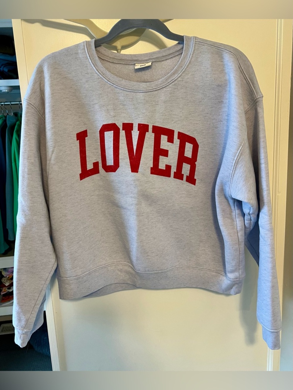 Gray Cropped Crewneck Sweatshirt with Red "LOVER" Graphic